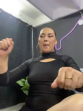 Snapshot of Nina-Velour chatting on 02.21.26 Nina-Velour online show from 02.21.26