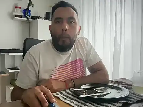 Snapshot of Domfetishx chatting on 11.09.25 Domfetishx online show from 11.09.25