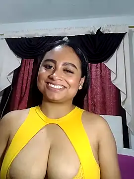 Snapshot of Alice-bolton- chatting on 10.21.25 Alice-bolton- online show from 10.21.25