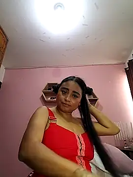 Snapshot of Alice-bolton- chatting on 10.25.25 Alice-bolton- online show from 10.25.25