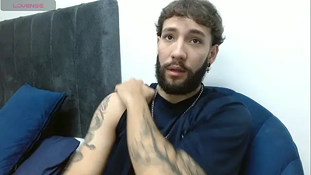 angel kyrozz online show from 12.19.25