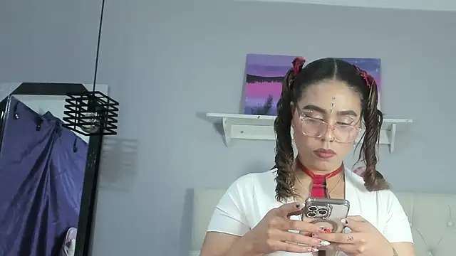 Aitanafox online show from 10.22.25