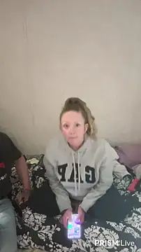 Snapshot of amandatheblondewife chatting on 12.05.25 amandatheblondewife online show from 12.05.25