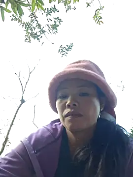 miomio-12 online show from 10.28.25