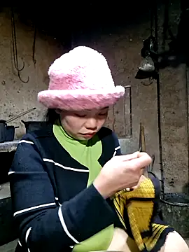 miomio-12 online show from 11.21.25