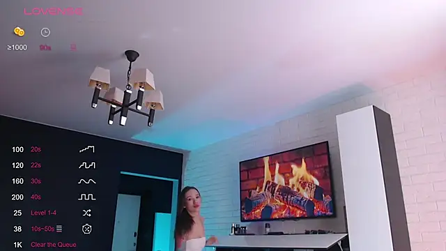 Jade Lumin online show from 10.13.25