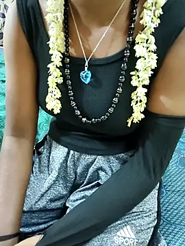 Snapshot of Chennai-couples chatting on 10.13.25 Chennai-couples online show from 10.13.25