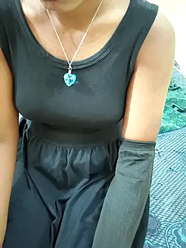 Snapshot of Chennai-couples chatting on 11.14.25 Chennai-couples online show from 11.14.25