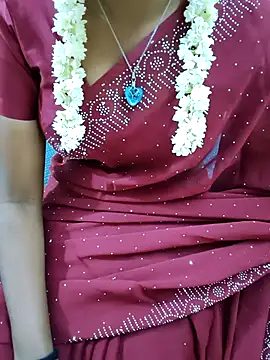 Snapshot of Chennai-couples chatting on 11.16.25 Chennai-couples online show from 11.16.25