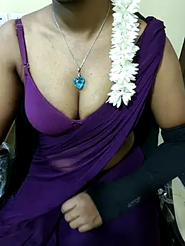 Snapshot of Chennai-couples chatting on 12.20.25 Chennai-couples online show from 12.20.25