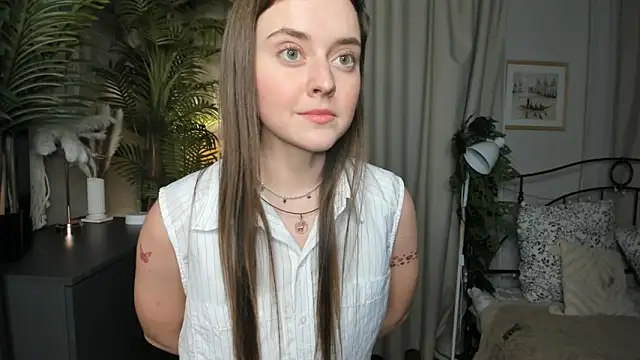 ThelmaJusto online show from 10.24.25