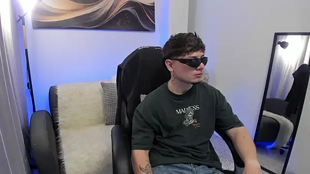 Leoo Miller online show from 01.11.26