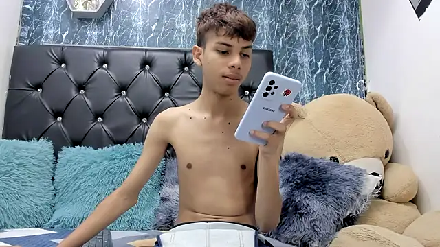 sexyboys cutex18 online show from 11.24.25