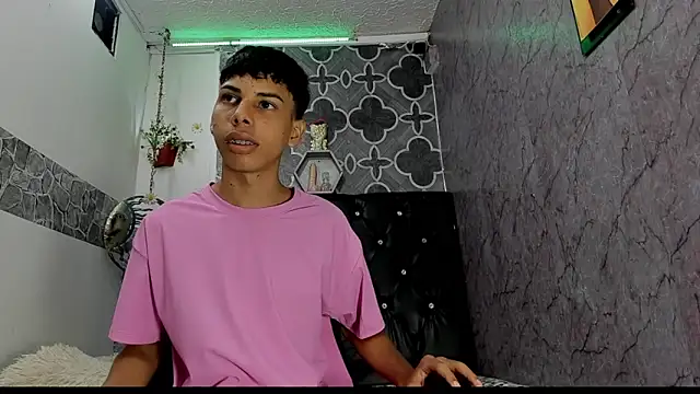 sexyboys cutex18 online show from 03.15.26