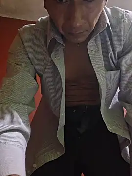 Snapshot of MorochTS chatting on 11.08.25 MorochTS online show from 11.08.25