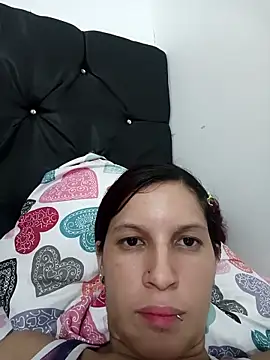 Mariana08andDiego online show from 11.20.25