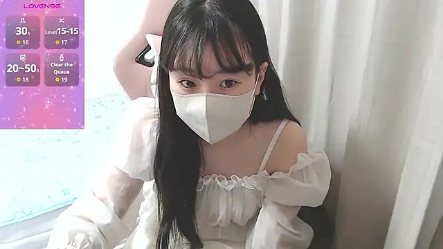 Snapshot of hinako08 chatting on 11.14.25 hinako08 online show from 11.14.25