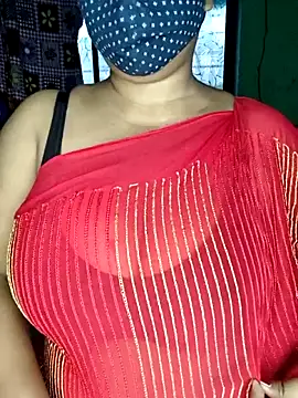 Snapshot of Shiyalsen chatting on 10.26.25 Shiyalsen online show from 10.26.25