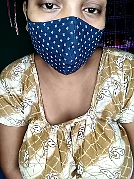 Snapshot of Shiyalsen chatting on 10.27.25 Shiyalsen online show from 10.27.25