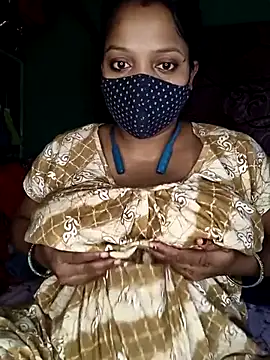 Snapshot of Shiyalsen chatting on 11.23.25 Shiyalsen online show from 11.23.25