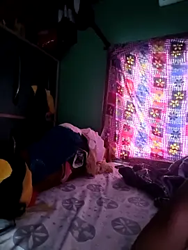 Snapshot of Shiyalsen chatting on 11.29.25 Shiyalsen online show from 11.29.25