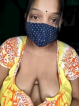 Snapshot of Shiyalsen chatting on 12.14.25 Shiyalsen online show from 12.14.25