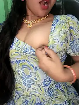 Snapshot of Rashmi_011 chatting on 02.01.26 Rashmi 011 online show from 02.01.26