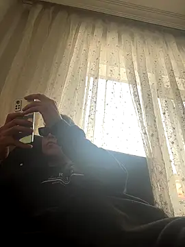 genckaan00 online show from 10.20.25