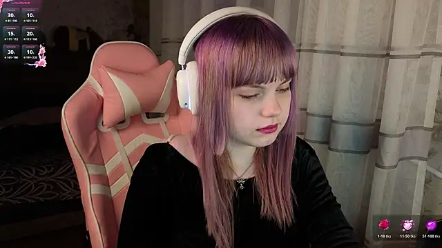 Snapshot of KristiBloom chatting on 03.06.26 KristiBloom online show from 03.06.26