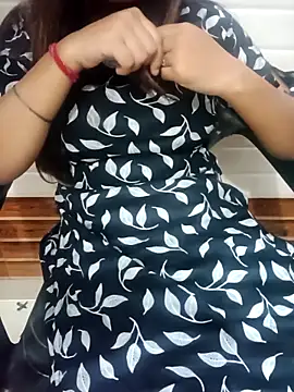 Snapshot of Cyra678 chatting on 10.06.25 Cyra678 online show from 10.06.25