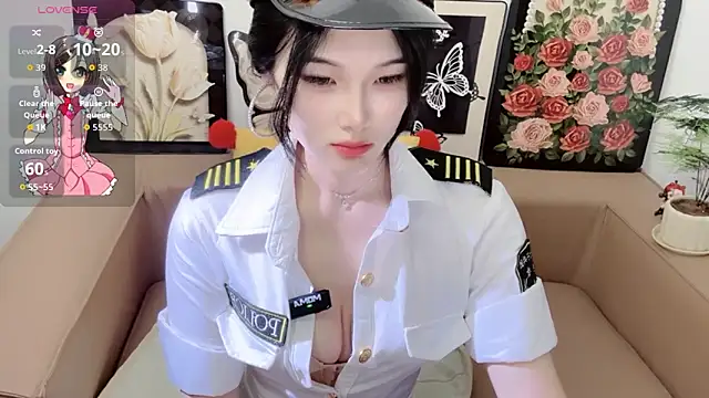 Snapshot of T-TeaR chatting on 05.19.26 T-TeaR online show from 05.19.26