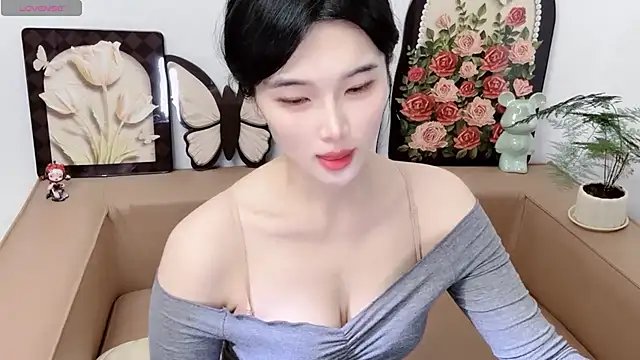 Snapshot of T-TeaR chatting on 07.12.26 T-TeaR online show from 07.12.26
