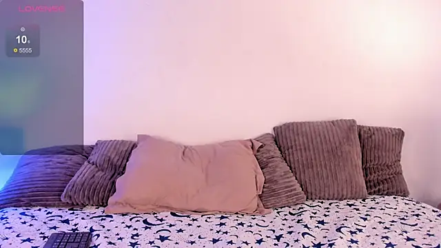 MiaNyxara dh online show from 12.19.25