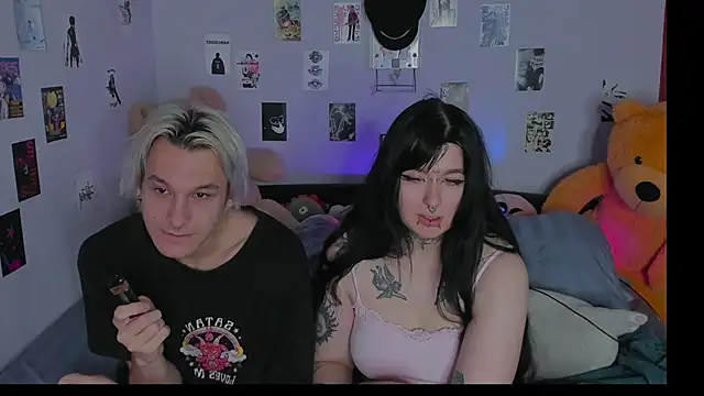 Snapshot of g4tito chatting on 11.09.25 g4tito online show from 11.09.25