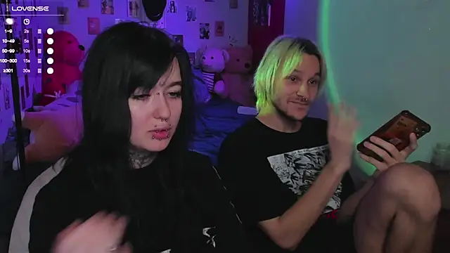 Snapshot of g4tito chatting on 12.03.25 g4tito online show from 12.03.25