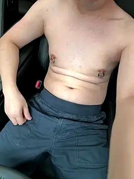 Snapshot of yichengm chatting on 11.02.25 yichengm online show from 11.02.25