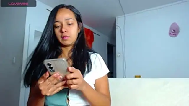 Kendall honea online show from 05.13.26