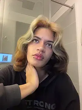 sukulaurens online show from 11.18.25