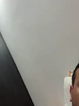 Snapshot of JX7NOVA chatting on 10.16.25 JX7NOVA online show from 10.16.25