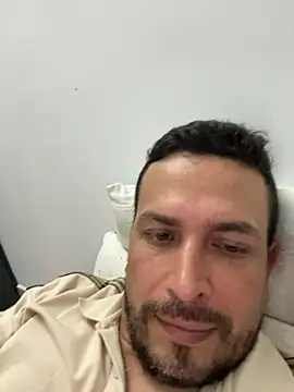 Snapshot of JX7NOVA chatting on 10.23.25 JX7NOVA online show from 10.23.25