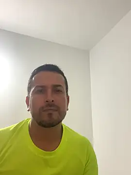 Snapshot of JX7NOVA chatting on 11.01.25 JX7NOVA online show from 11.01.25