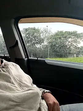 Snapshot of JX7NOVA chatting on 01.12.26 JX7NOVA online show from 01.12.26