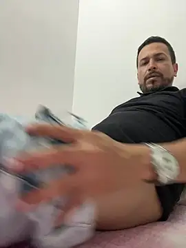 Snapshot of JX7NOVA chatting on 02.14.26 JX7NOVA online show from 02.14.26