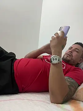 Snapshot of JX7NOVA chatting on 03.03.26 JX7NOVA online show from 03.03.26