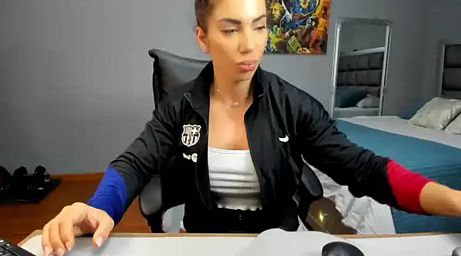 Snapshot of Alesyamuscledoll@xh chatting on 01.18.25 Alesyamuscledollxh online show from 01.18.25