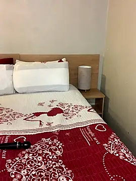 Snapshot of Scarlettxx21 chatting on 11.05.25 Scarlettxx21 online show from 11.05.25