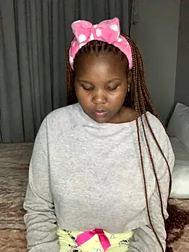 Snapshot of Scarlettxx21 chatting on 12.14.25 Scarlettxx21 online show from 12.14.25