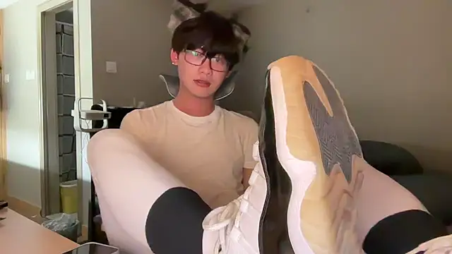 iambennet online show from 12.15.25