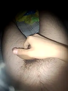 Snapshot of Aragis35 chatting on 10.22.25 Aragis35 online show from 10.22.25