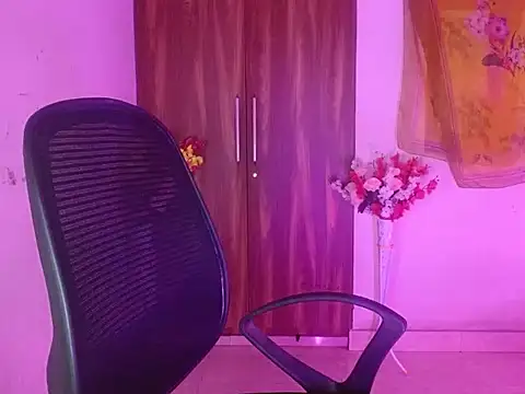 Roiseeee online show from 05.04.26